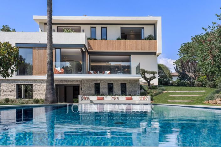 Image No.9-5 Bed House for sale