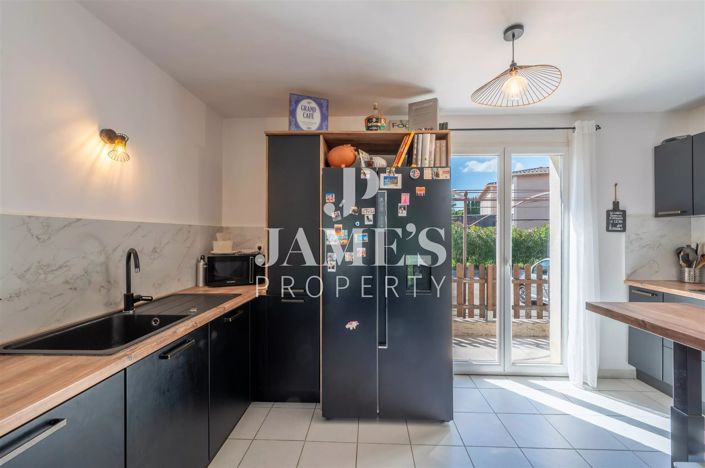 Image No.7-3 Bed House for sale