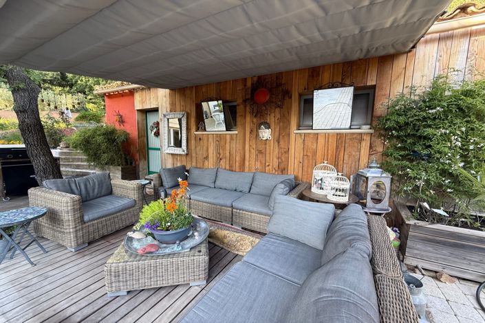 Image No.11-3 Bed House for sale