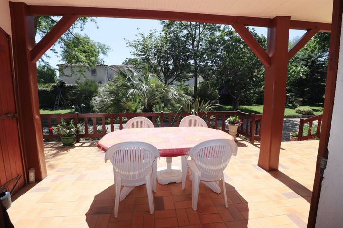 Image No.10-4 Bed House for sale