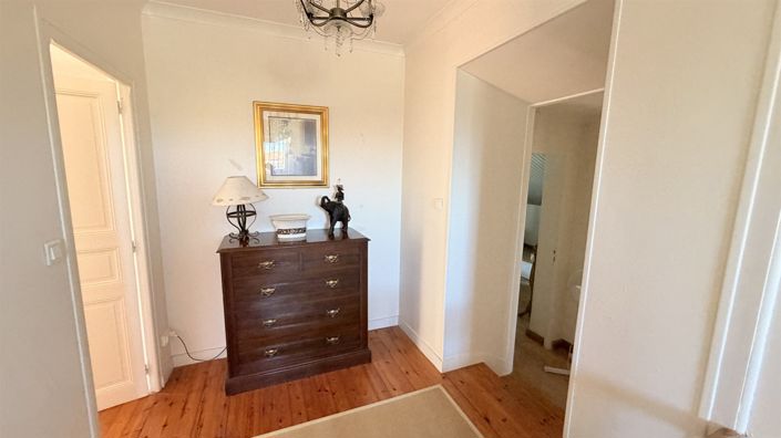 Image No.18-3 Bed House for sale