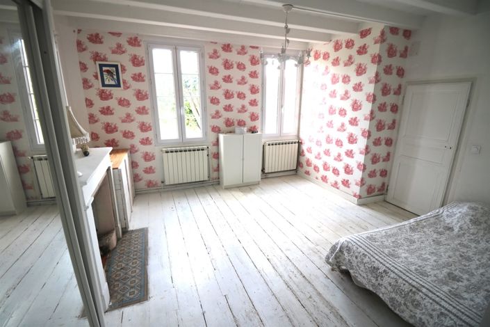 Image No.16-5 Bed House for sale