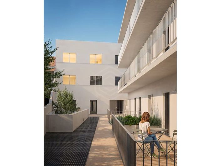 Image No.3-2 Bed Apartment for sale