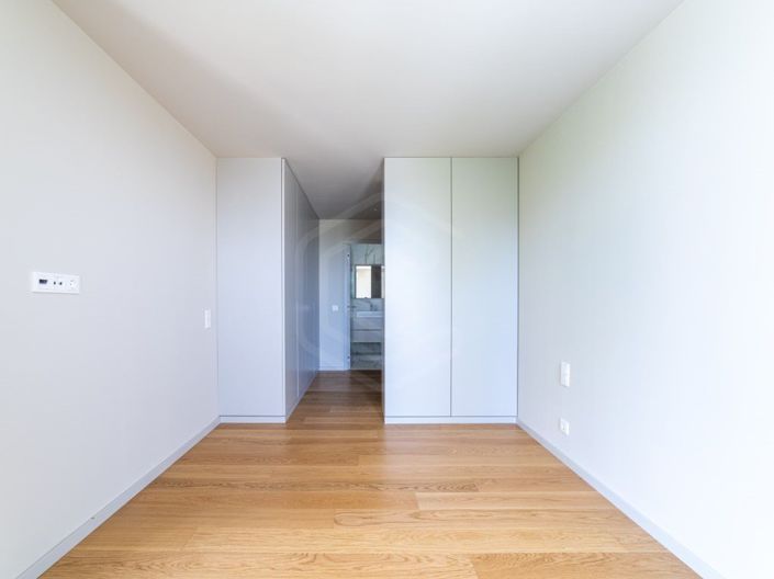 Image No.10-4 Bed Apartment for sale