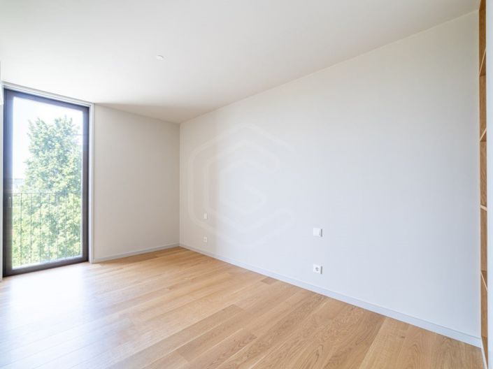 Image No.14-4 Bed Apartment for sale