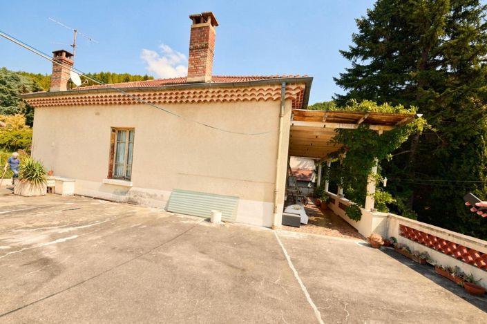 Image No.11-2 Bed House for sale