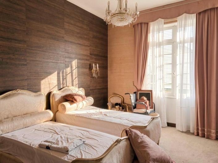 Image No.8-2 Bed House for sale