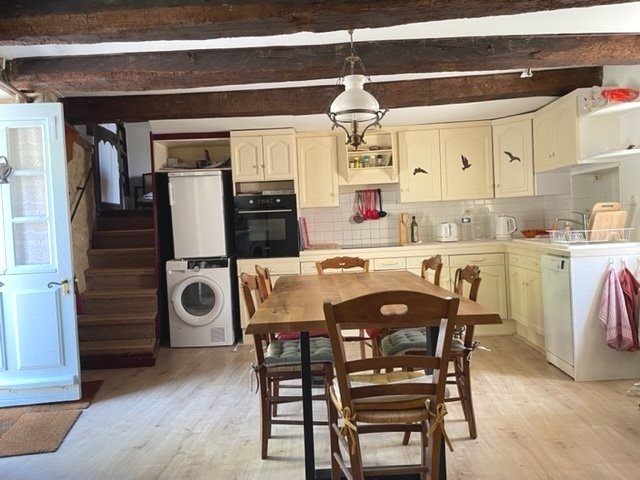Image No.2-4 Bed House for sale