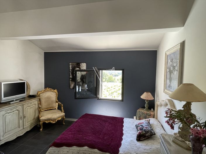 Image No.19-3 Bed House for sale