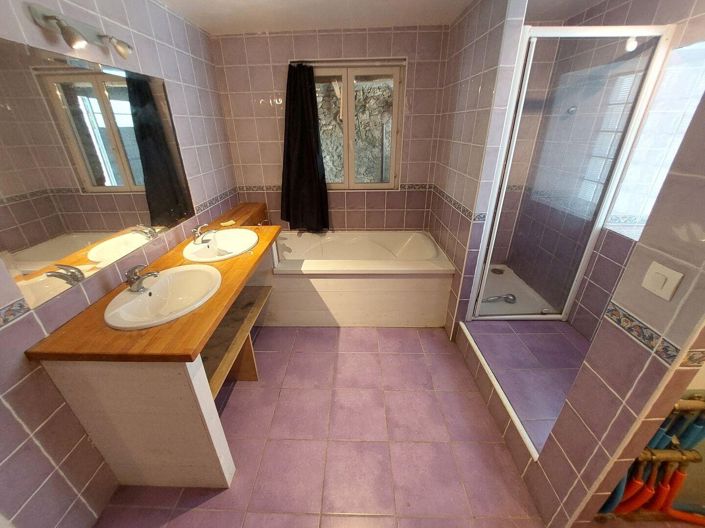 Image No.13-4 Bed House for sale