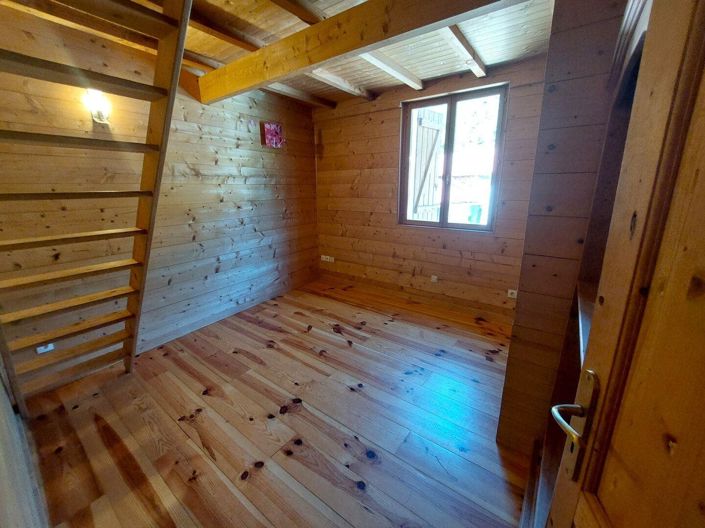 Image No.9-4 Bed House for sale