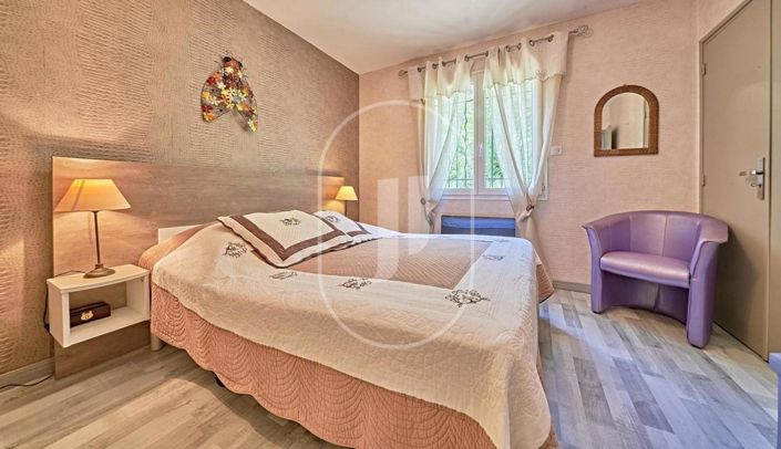 Image No.7-4 Bed House for sale