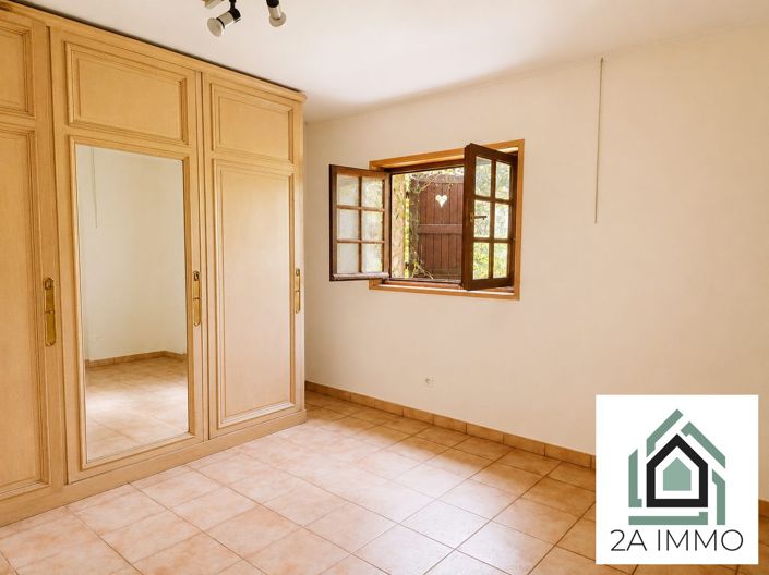 Image No.13-4 Bed House for sale