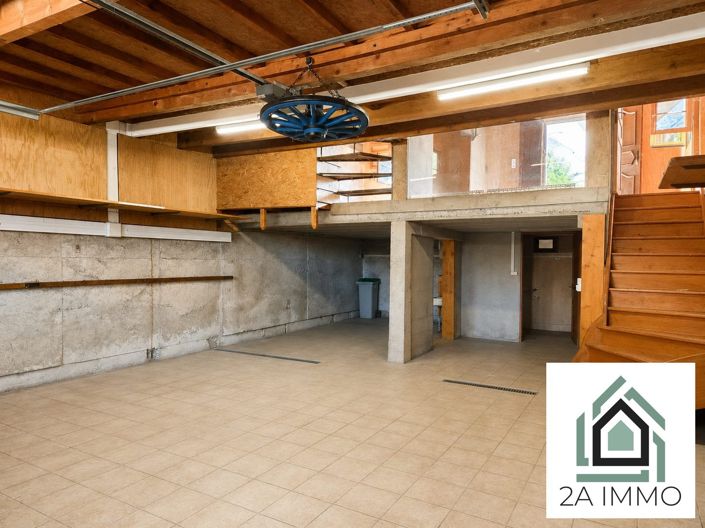 Image No.18-4 Bed House for sale