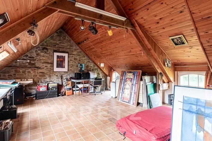 Image No.12-9 Bed House for sale