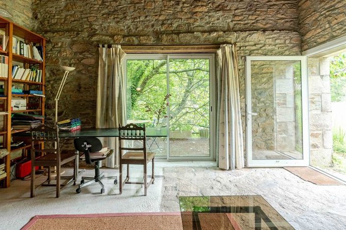 Image No.17-9 Bed House for sale