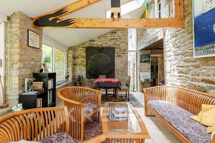 Image No.9-9 Bed House for sale