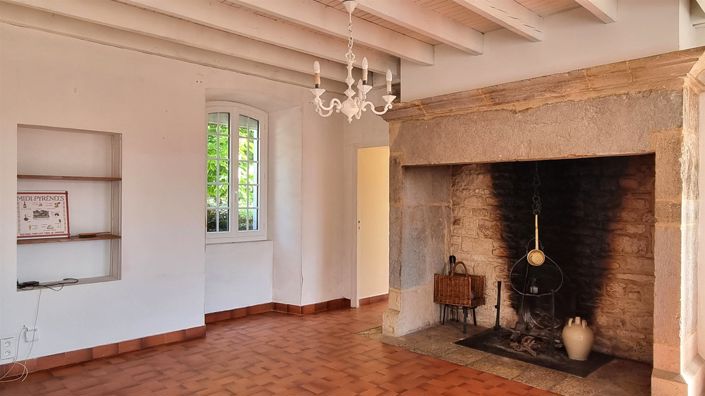 Image No.18-5 Bed House for sale
