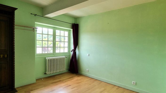 Image No.27-5 Bed House for sale