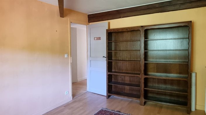 Image No.30-5 Bed House for sale