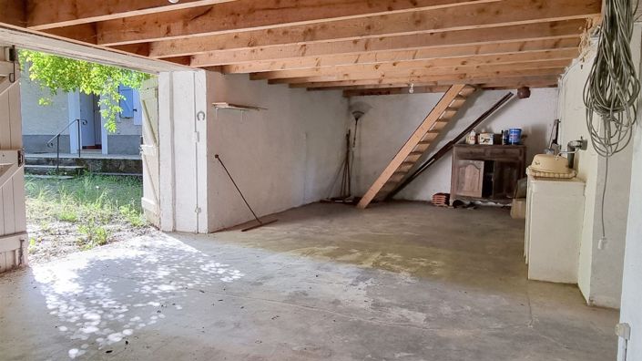 Image No.36-5 Bed House for sale