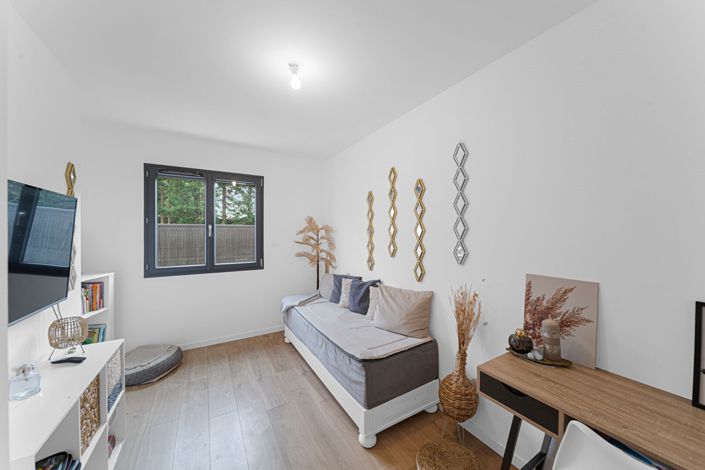 Image No.11-4 Bed House for sale