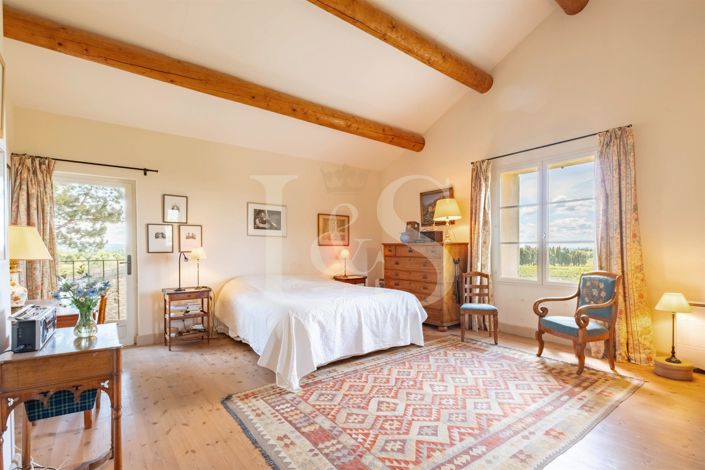 Image No.16-5 Bed House for sale