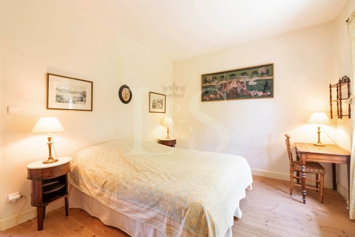 Image No.19-5 Bed House for sale