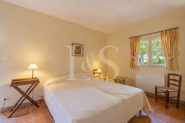 Image No.23-5 Bed House for sale