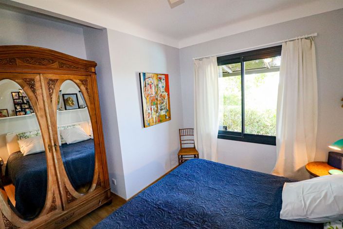 Image No.24-4 Bed House for sale