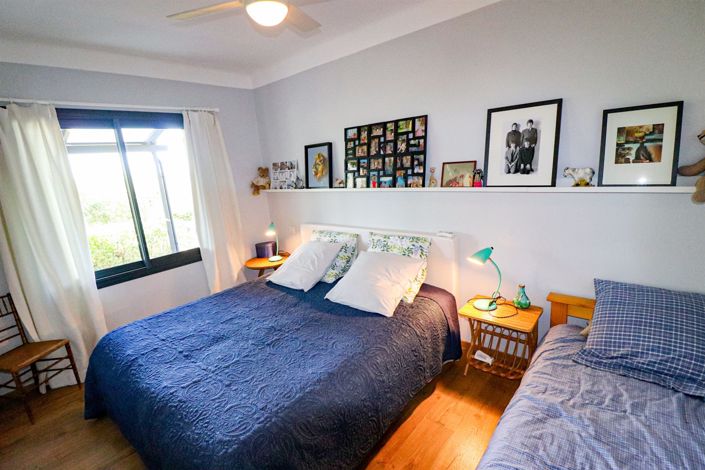 Image No.26-4 Bed House for sale