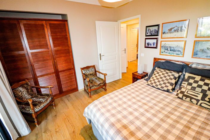 Image No.28-4 Bed House for sale