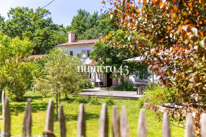 Image No.4-7 Bed House for sale