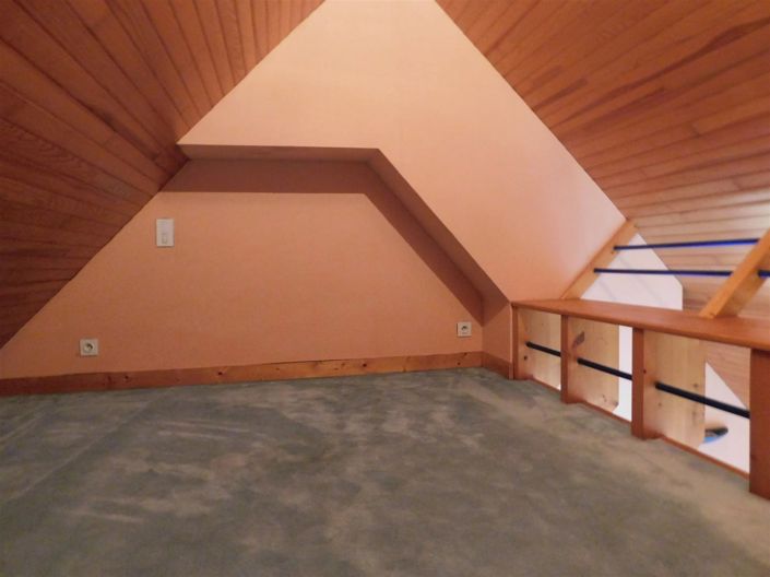 Image No.14-6 Bed House for sale