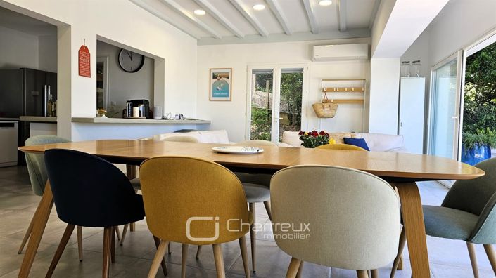 Image No.4-4 Bed House for sale