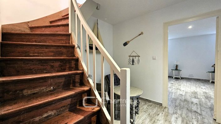 Image No.17-4 Bed House for sale