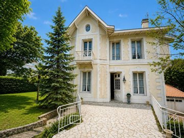 1 - Royan, House