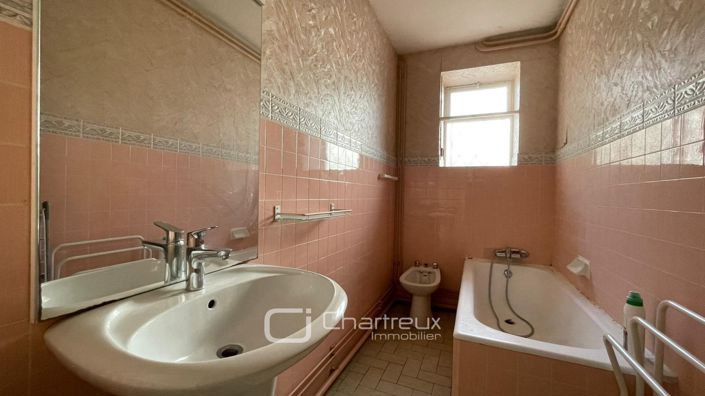 Image No.12-7 Bed House for sale