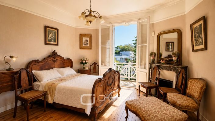 Image No.14-7 Bed House for sale