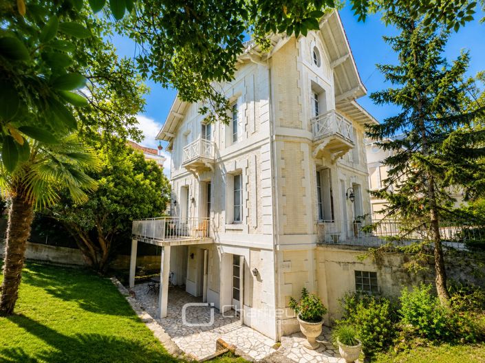 Image No.18-7 Bed House for sale