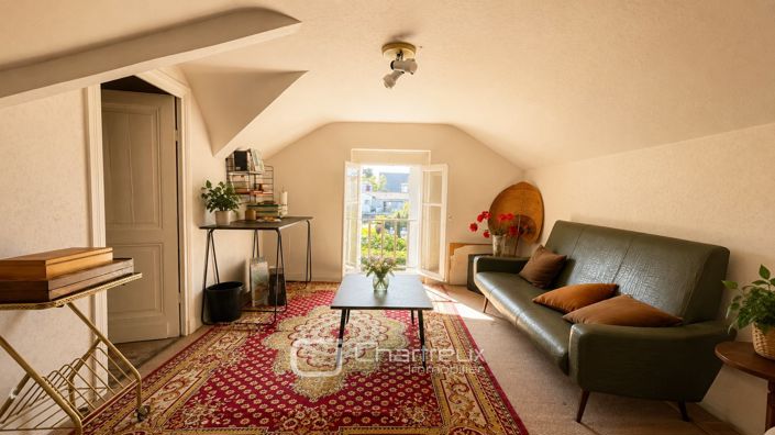 Image No.19-7 Bed House for sale