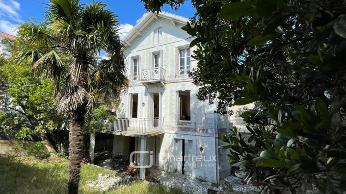 Image No.22-7 Bed House for sale