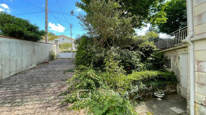 Image No.27-7 Bed House for sale
