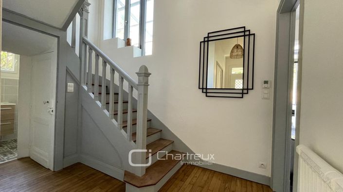 Image No.12-3 Bed House for sale