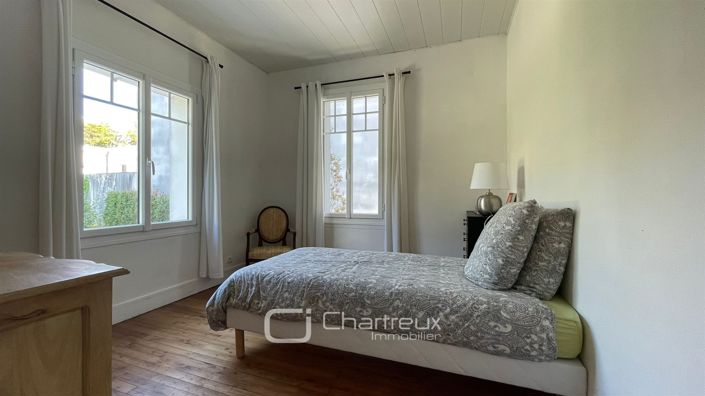 Image No.19-3 Bed House for sale