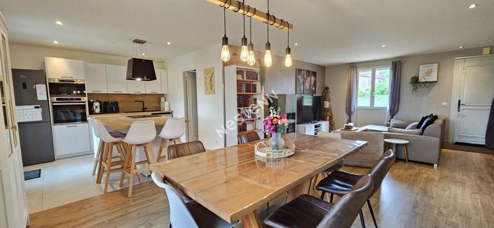 Image No.2-3 Bed House for sale