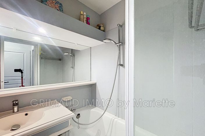 Image No.10-1 Bed Apartment for sale
