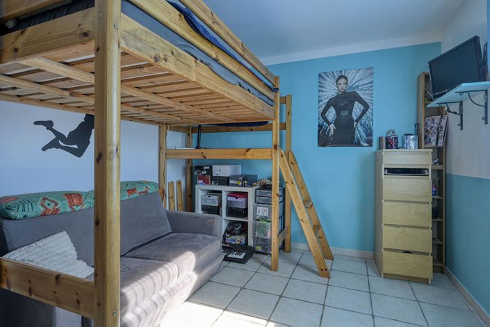 Image No.10-4 Bed House for sale