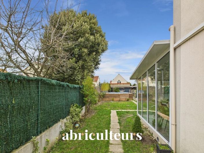 Image No.30-3 Bed House for sale