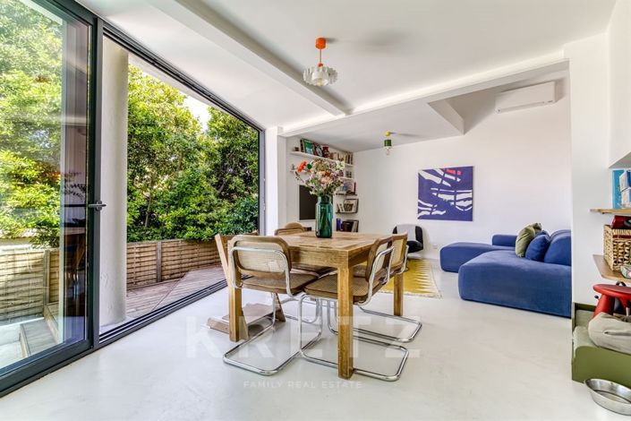 Image No.10-3 Bed House for sale